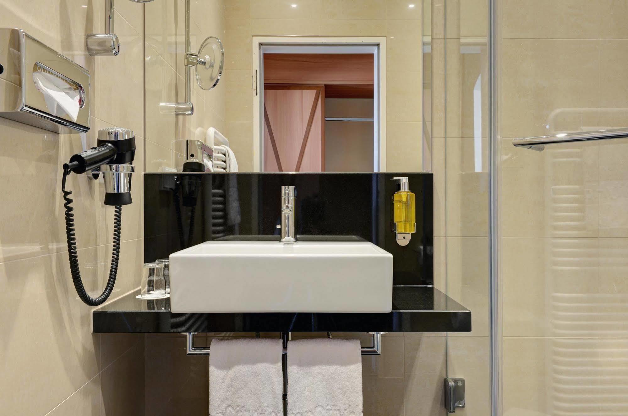 Intercityhotel Hotel Monaco di Baviera